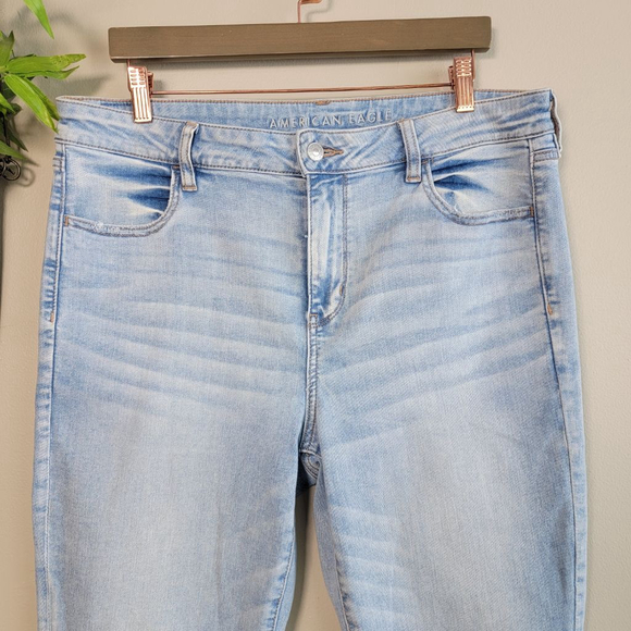 American Eagle Skinny Jeans Hi Rise Jeggings Light Blue Wash Stretch AE 16 Short - Picture 4 of 11